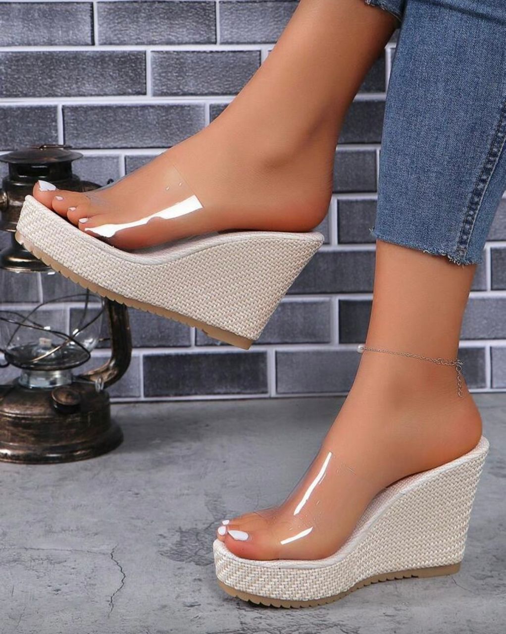 Sandales compensées femme